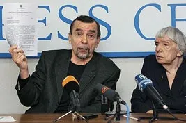 Правозащитники требуют оградить детей от патриотического воспитания