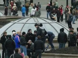 Медведев запретил СМИ называть кавказцев кавказцами.