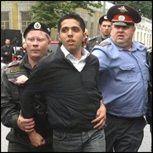 Фашизм растёт и процветает