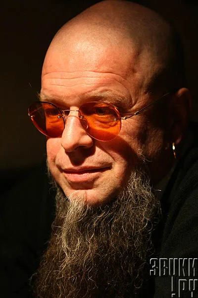 Гребенщиков встал рядом с Шевчуком