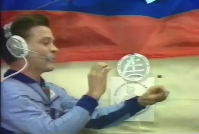 Космическая станция "Мир" раскрывает тайны