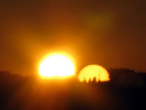 Когда на небе появится два солнца-не будет ночи