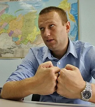 КТО НАВАЛИЛ НАВАЛЬНОГО?