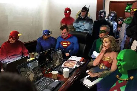 Шутка – Ложь, да в ней намёк: Что последует за бездарным спектаклем закулисных кукловодов?