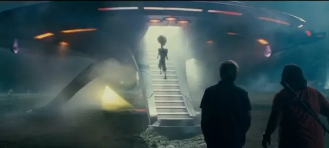 Мрачненькое Кино. Пол: Секретный материальчик / Paul (2011).