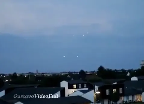 Сварожичи. Контролируют преобразование негативных энергий на Земле-матушке (здесь проявленных в виде шторма). Июль 2011.