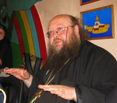 Попы поднадоели россиянам