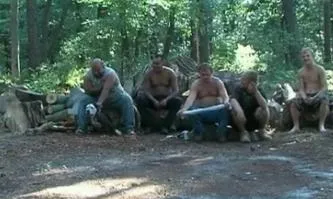 Туристы по неволе: Как живут на земле Американцы