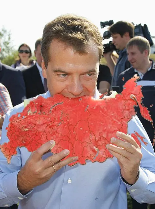 Фото признание Медведева: Едим Арбуз или Россию?
