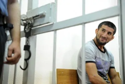 Безумие системы: улыбающегося убийцу освободили