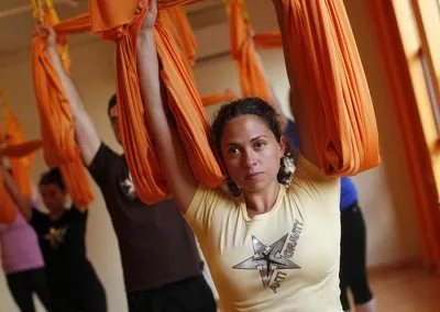 Антигравитационная йога