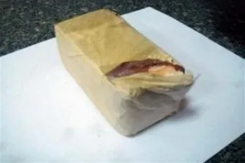 На чердаке дома в Москве нашли гексоген и взрыватели