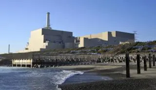 Умные люди начали останавливать АЭС. АЭС «Хамаока» в Японии «остановлена навеки».