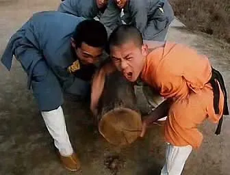 Тайное боевое искусство Шаолиня / Shao Lin zhen gong fu (1995) VHSRip Тайное боевое искусство Шаолиня / Shao Lin zhen gong fu (1995) VHSRip
