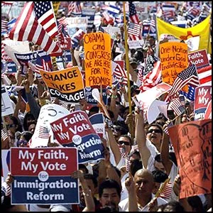 Зачем Америку толкают к революции?