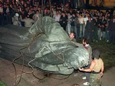 Двадцать лет зря