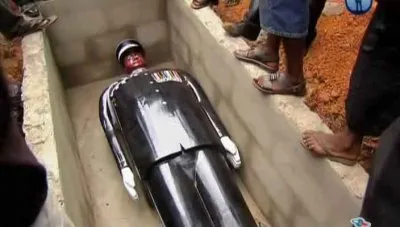 Гана. Гробы на заказ / Ghana. Cercueils sur l'ordre (2010) SATRip