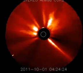 НЛО используют Солнце, как межзвездный портал.