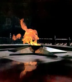 Вечный огонь – культ смерти на россиянской службе