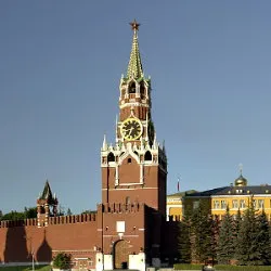 Кремль сбрасывает маски