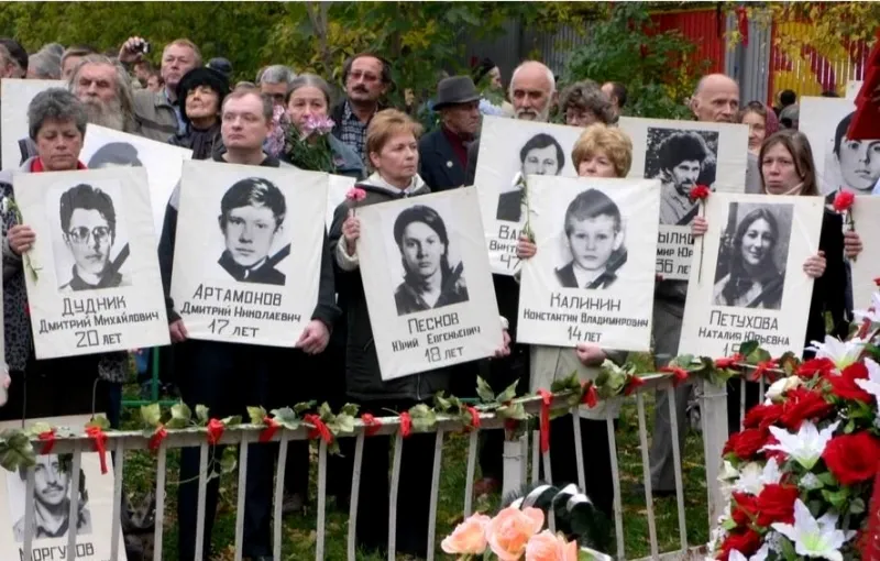 Эволюция Подлости – Расстрел Конституции 1993