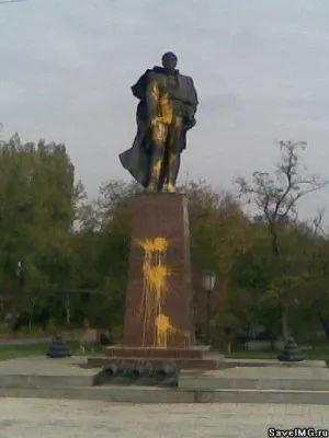 В Мин-Водах осквернили памятник генералу Ермолову!