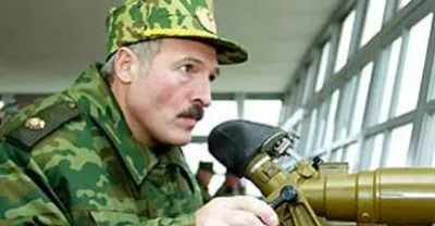 Лукашенко приказал населению готовиться к обороне