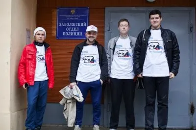 Полиция запрещает футболки «ЕР – ПЖиВ»