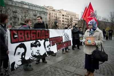 В Петербурге День Гнева в поддержку Ливии украсили воздушными шарами