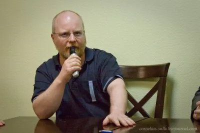 Фантаст, полемист, философ, зороастриец ....