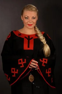 Поднимайтесь с колен, люди русские