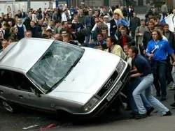 Россия: репетиция провалена, спектакль начинается