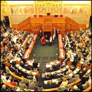 Венгрия сбросила евро-удавку!