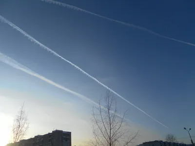 Странные полосы в небе над Тобольском