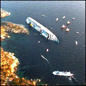 А мы на лодочке катались…