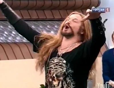 Никита Джигурда размазал РПЦ и избил православного эксперта в программе "Прямой эфир".