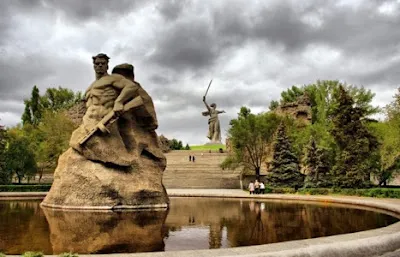Мамаев Курган – мемориал Шивы и Дурги