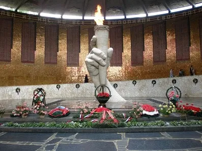 Мамаев Курган – мемориал Шивы и Дурги