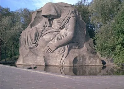 Мамаев Курган – мемориал Шивы и Дурги