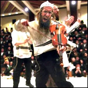 Что мы празднуем 23 февраля и 8 марта