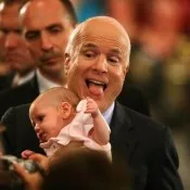 Макейн вновь троллит Путина: «Арабская весна» уже в России