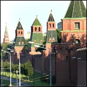Стены «Древнего Кремля» не древние – 1
