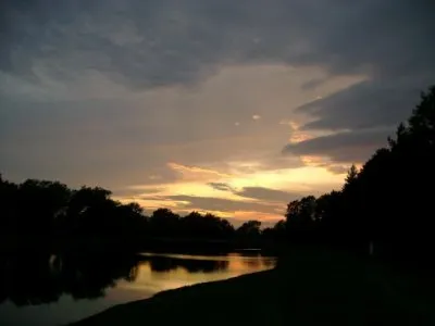 Славянам должно жить общинным укладом.