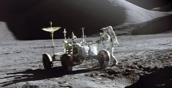 С Днём Космонавтики!