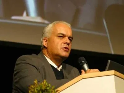 Призыв доктора Рата к народам мира