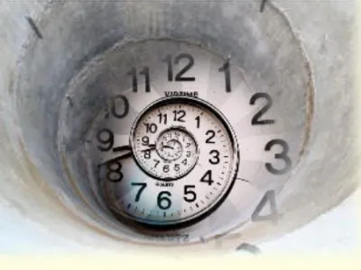 В ловушке прошлого и будущего...