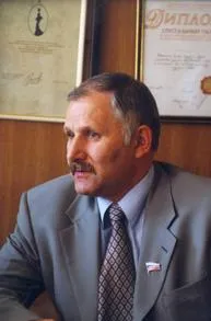 «Чёрная Дыра». Ложь либерала о Конституции РФ (информационное исследование)