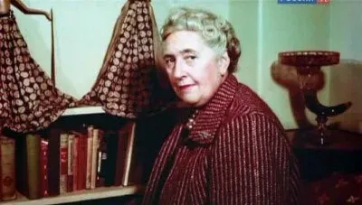 BBC: Выдающиеся женщины XX века. Агата Кристи / Extraordinary Women. Agatha Christie (2011) SATRip