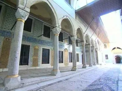 Музей дворца Топкапи / Topkapi Palace Museum (2010) DVDRip