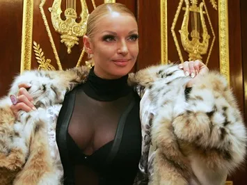 Скандальная акция Волочковой в ХXС в поддержку "Pussy Riot"